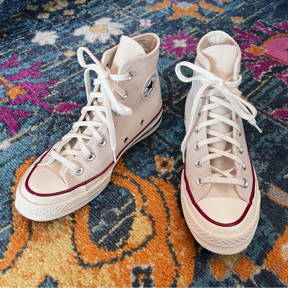 Chuck 70s